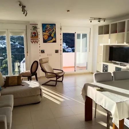 Newly Renovated Discover The Truth About Our Beautiful Oceanfront In Recent Renovations And New Management Ensure An Unforgettable Book Now And Experience It For Yourself * Benalmádena