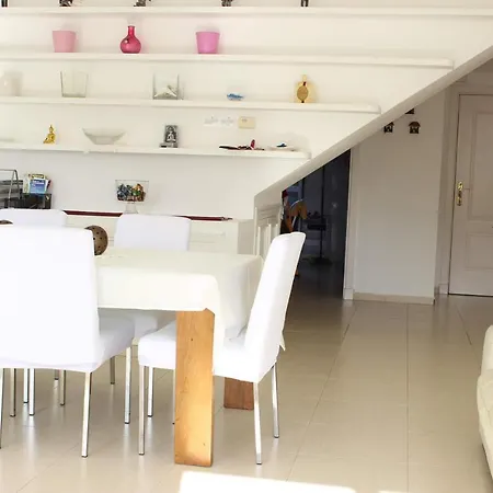 Accommodatie bij particulieren Newly Renovated Discover The Truth About Our Beautiful Oceanfront In Recent Renovations And New Management Ensure An Unforgettable Book Now And Experience It For Yourself Benalmádena