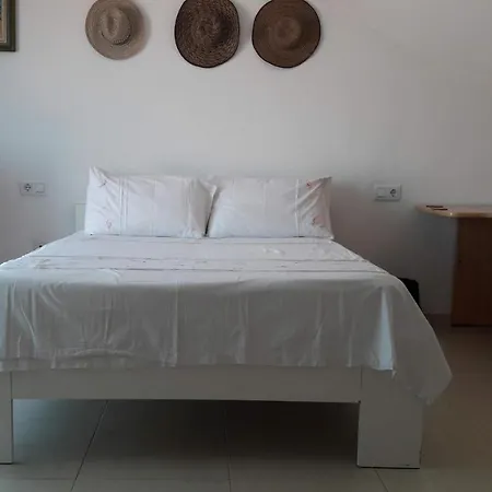 Accommodatie bij particulieren Newly Renovated Discover The Truth About Our Beautiful Oceanfront In Recent Renovations And New Management Ensure An Unforgettable Book Now And Experience It For Yourself Benalmádena