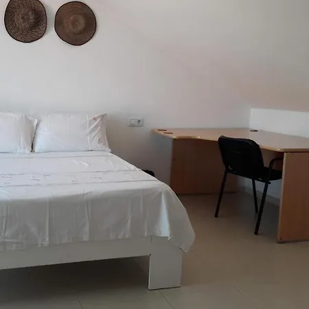 Accommodatie bij particulieren Newly Renovated Discover The Truth About Our Beautiful Oceanfront In Recent Renovations And New Management Ensure An Unforgettable Book Now And Experience It For Yourself *